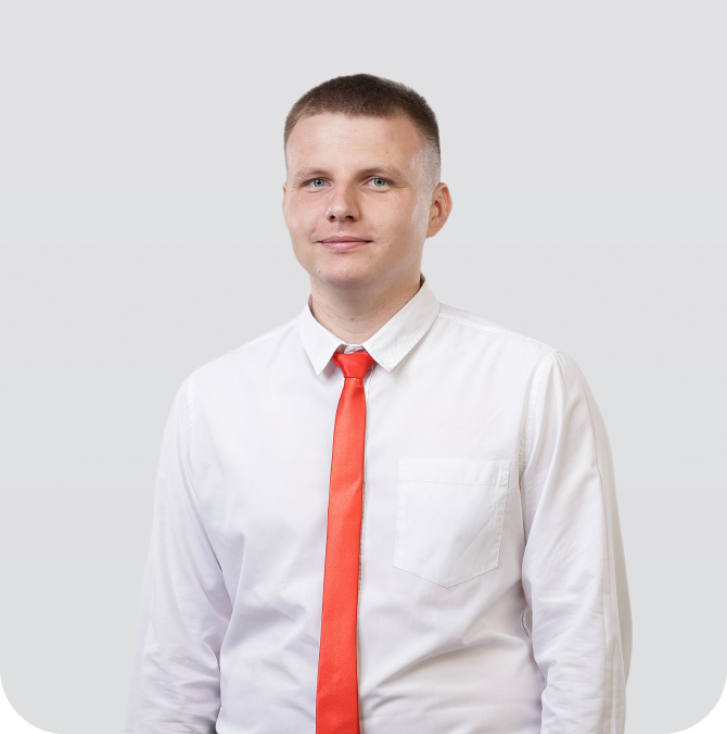 Инструктор Александр